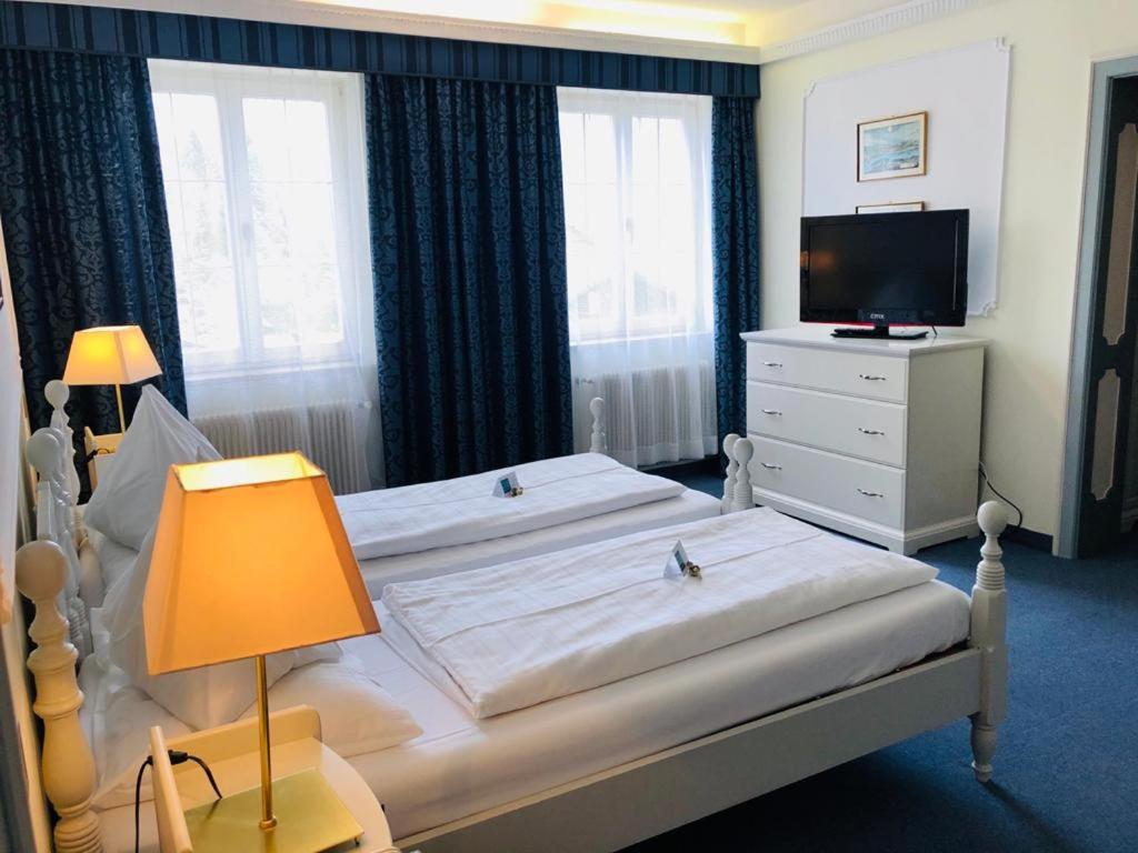 Schloss Kurhotel 施特罗布尔 外观 照片